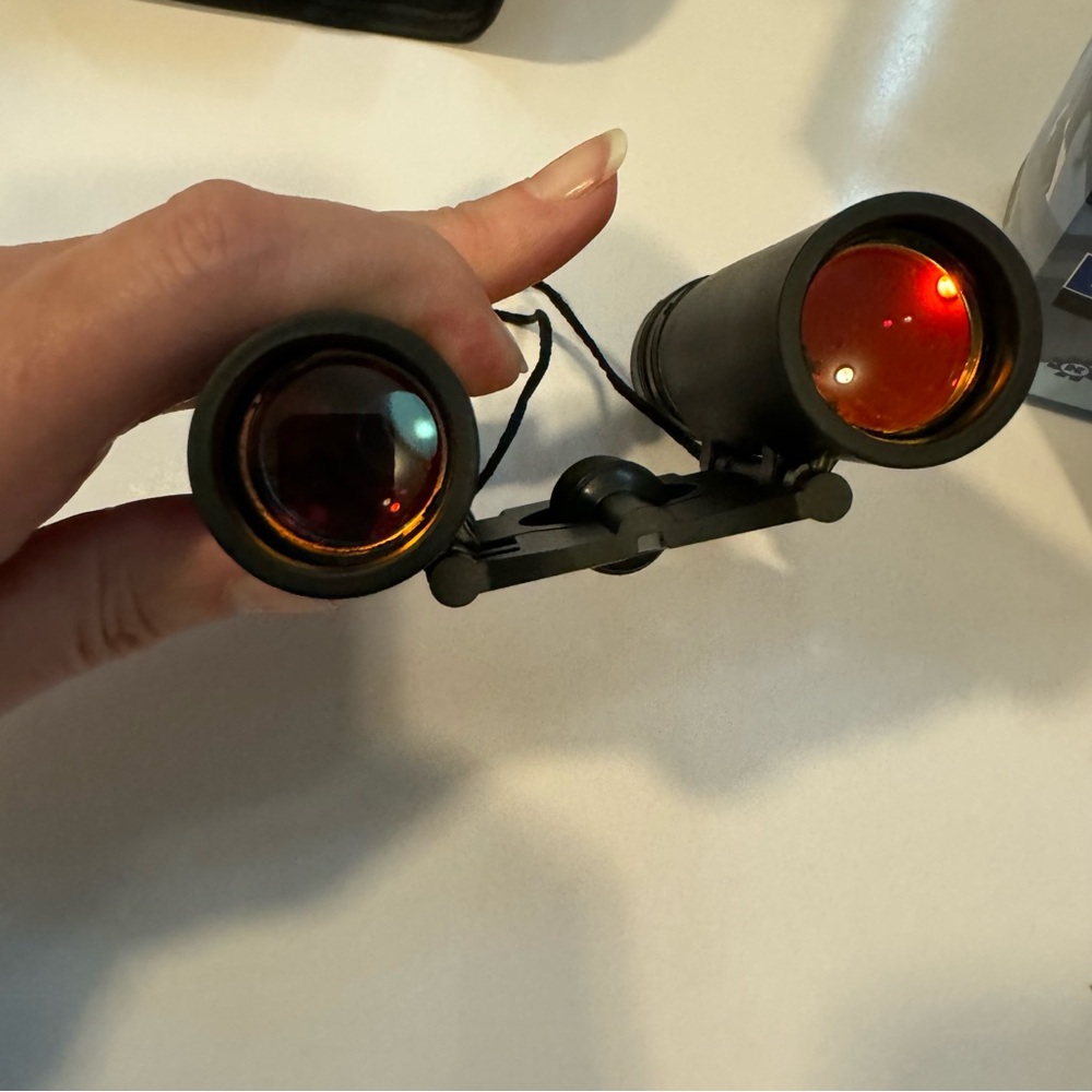 Compact binoculars - Picture 3 of 6